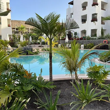 Jardines - Avago 0-3 Garden View 1b Holiday home